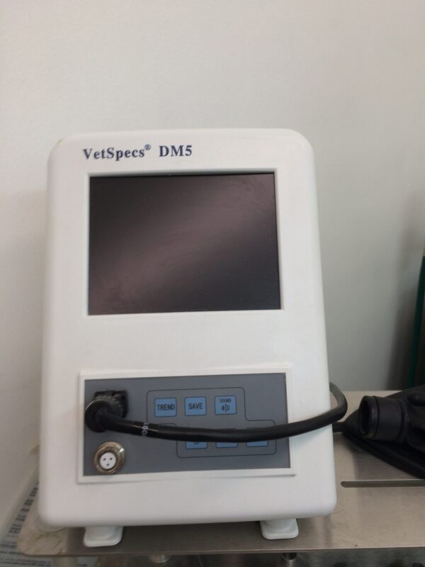 VetSpecs DM5 Patient Monitor