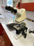 leica-dm500-cytology-microscope