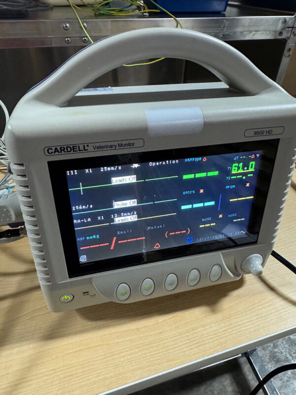 Cardell 9500HD multi-parameter monitor