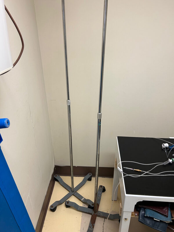 IV Poles
