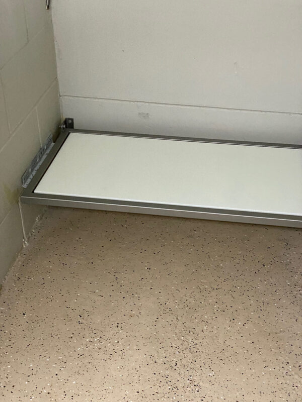 Shor-Line Dog Kennel Canine Resting Shelf