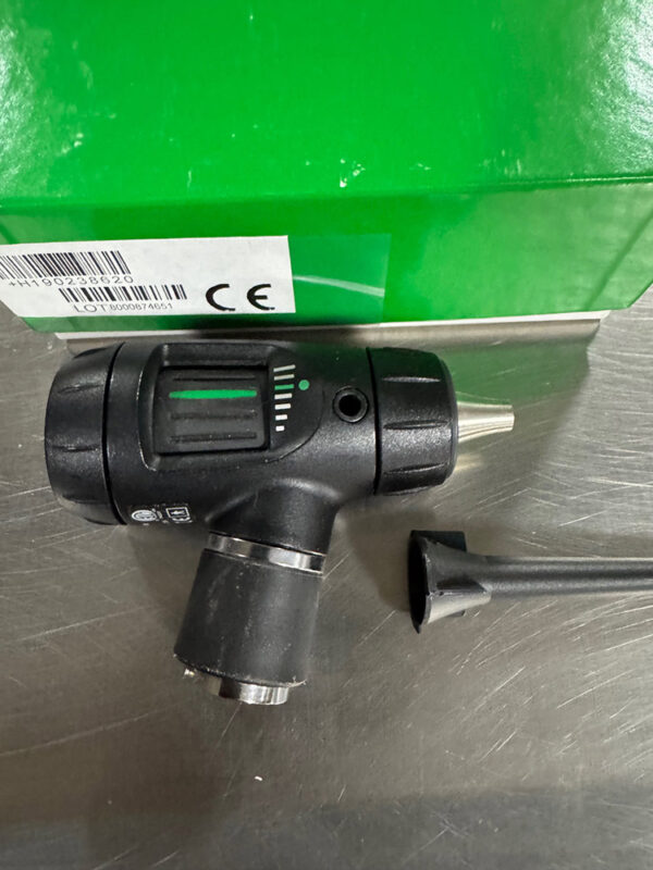 Welch Allyn MacroView Veterinary Otoscope with Specula
