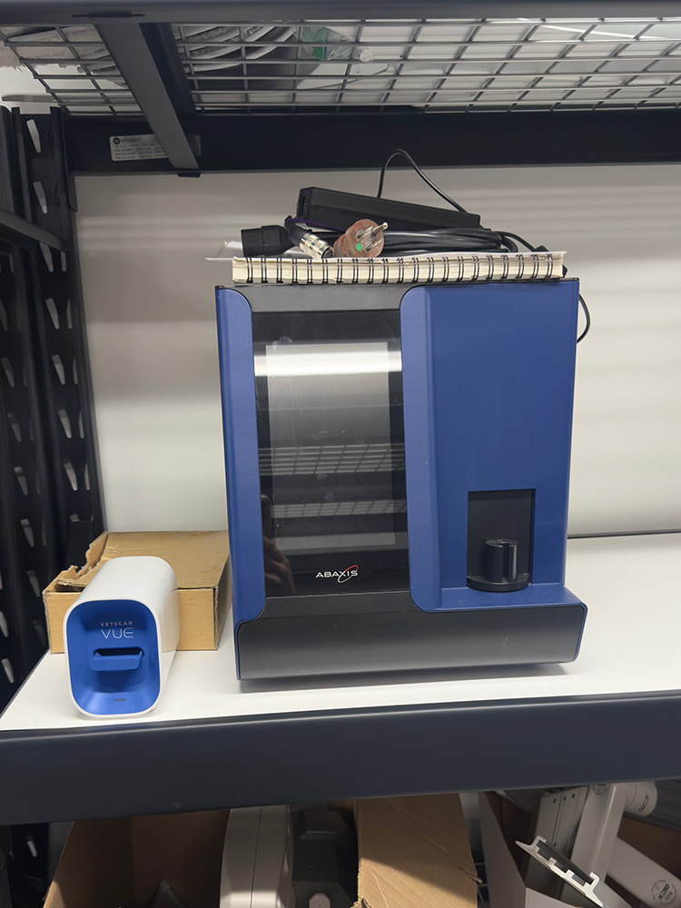 Abaxis VetScan HM5 Hematology Analyzer
