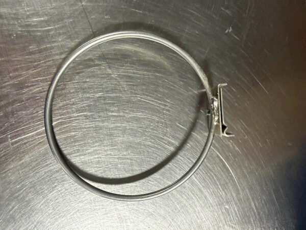 stainless-steel-feeding-bowl-holder